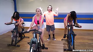 Hard sexual relations down forwards gym for the big ass MILF