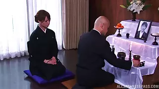 Akiho Yoshizawa with hairy cunt and natural tits gets a facial